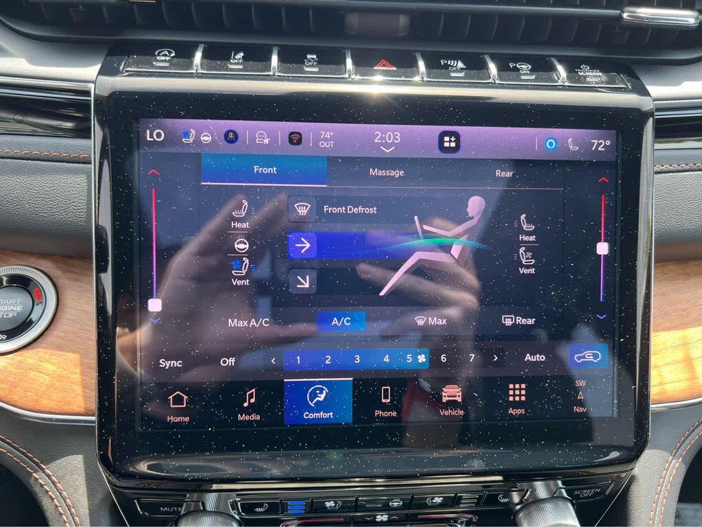 new 2025 Jeep Grand Cherokee car, priced at $65,475