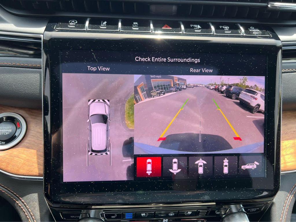 new 2025 Jeep Grand Cherokee car, priced at $65,475