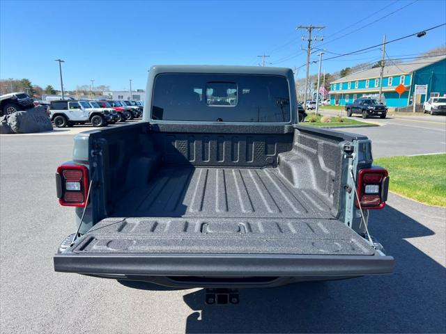 new 2025 Jeep Gladiator car, priced at $61,590