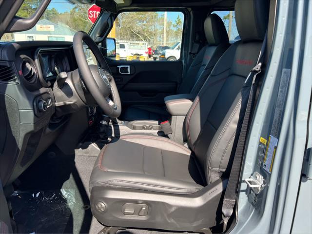 new 2025 Jeep Gladiator car, priced at $61,590