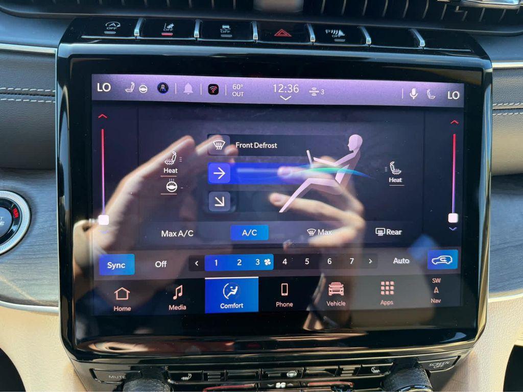 new 2025 Jeep Grand Cherokee car, priced at $44,250