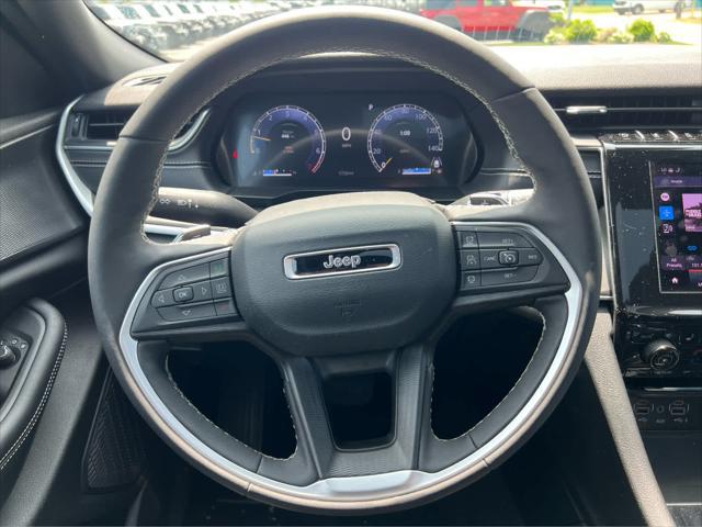 used 2025 Jeep Grand Cherokee car, priced at $38,975