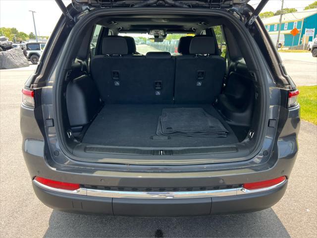used 2025 Jeep Grand Cherokee car, priced at $38,975