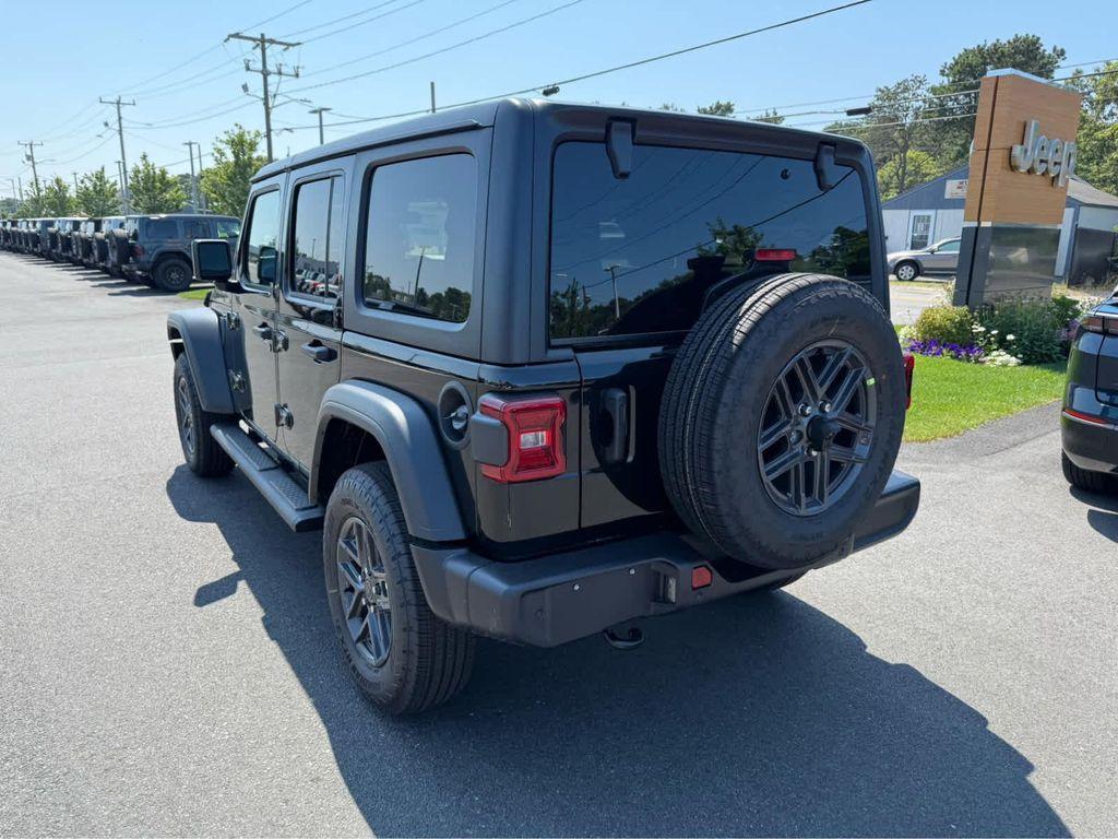 new 2025 Jeep Wrangler car, priced at $51,275