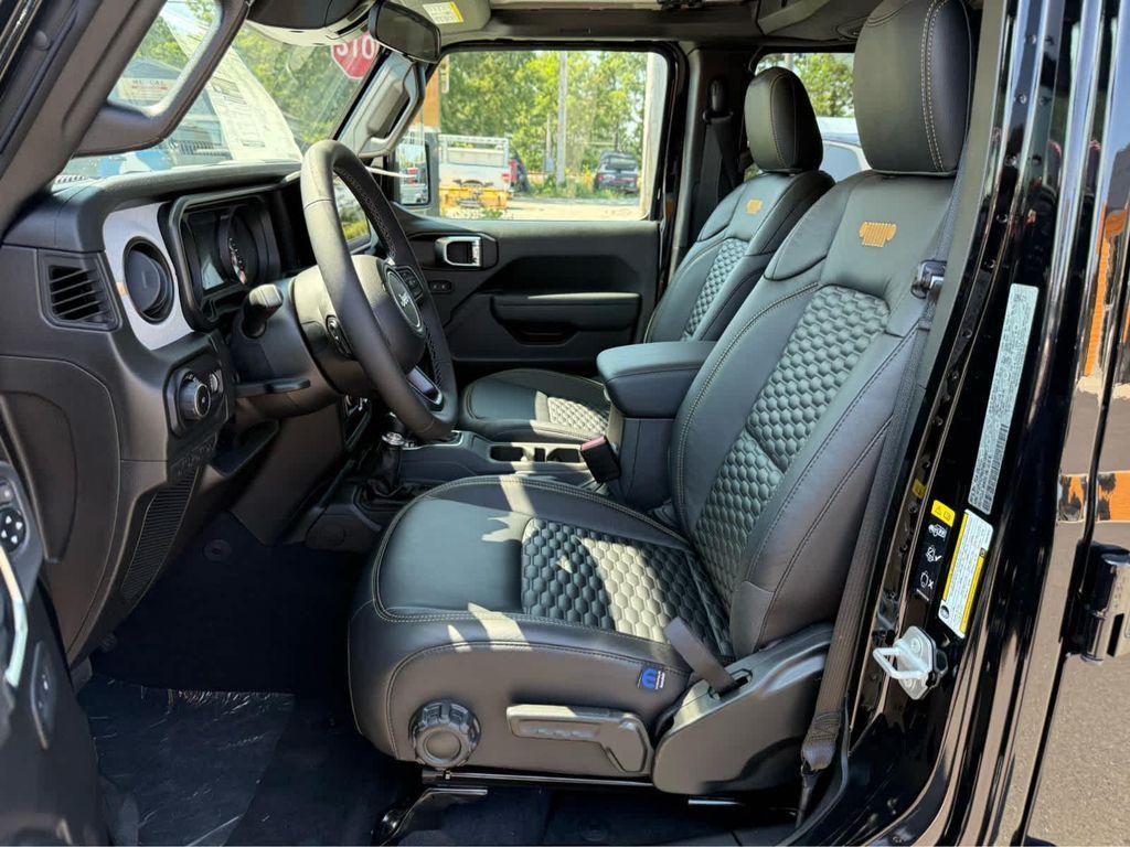 new 2025 Jeep Wrangler car, priced at $51,275