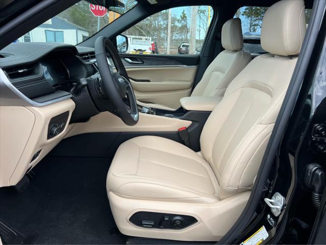 new 2025 Jeep Grand Cherokee L car, priced at $49,495