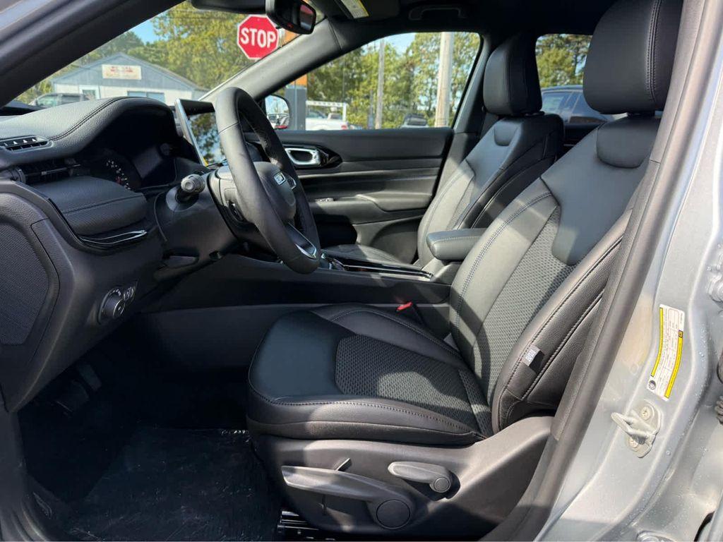 new 2026 Jeep Compass car, priced at $32,000