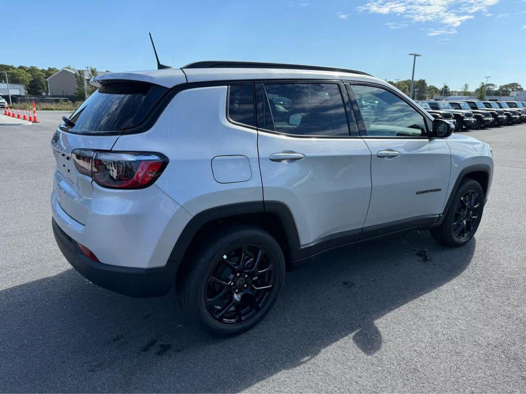 new 2026 Jeep Compass car, priced at $32,000