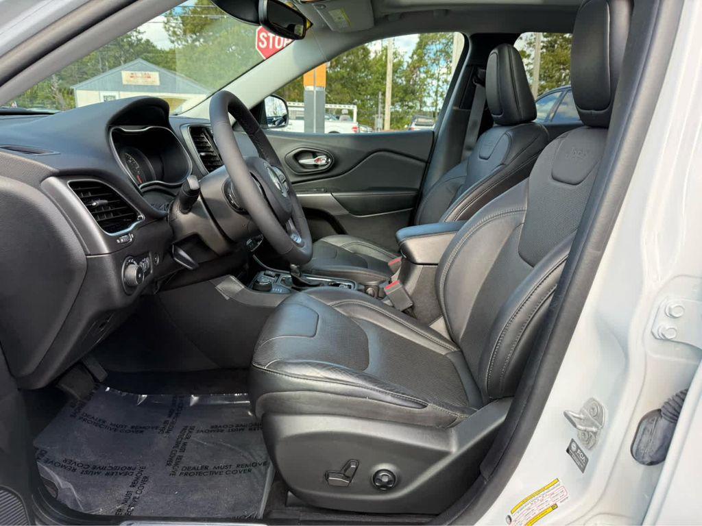 used 2021 Jeep Cherokee car, priced at $22,975