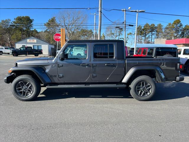 new 2025 Jeep Gladiator car, priced at $48,530