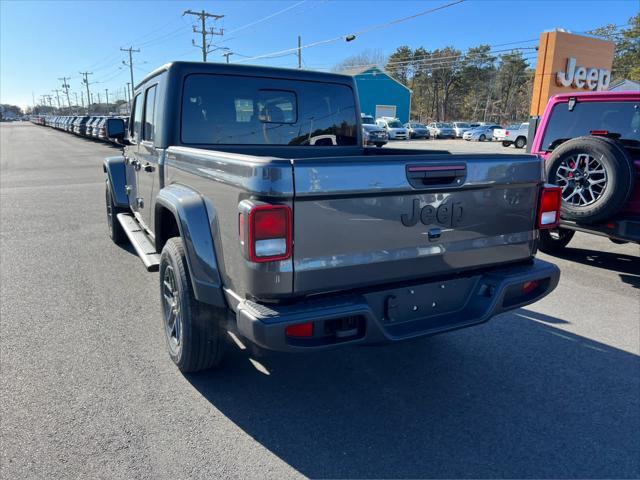 new 2025 Jeep Gladiator car, priced at $48,530