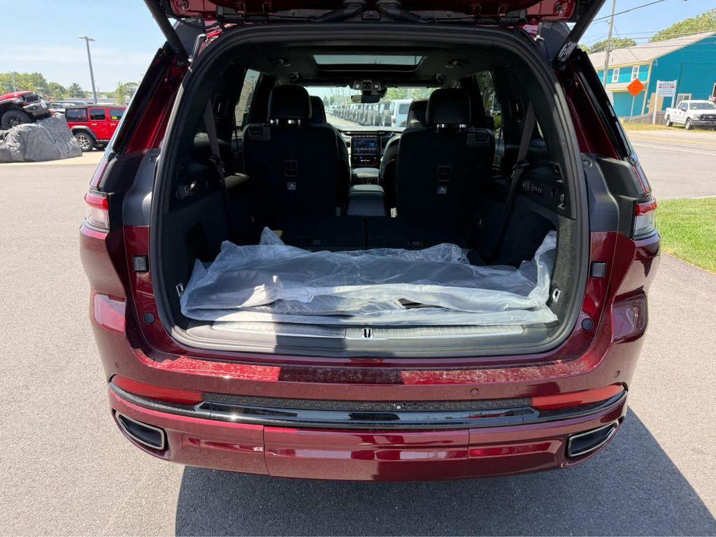 new 2025 Jeep Grand Cherokee L car, priced at $62,975