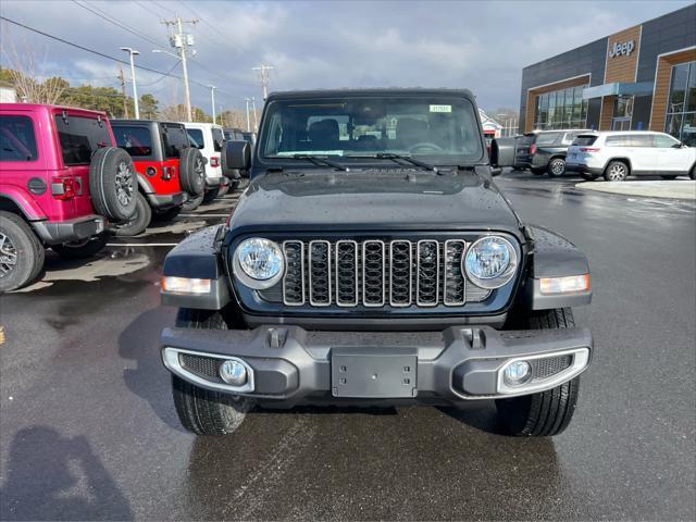 new 2025 Jeep Gladiator car, priced at $52,422