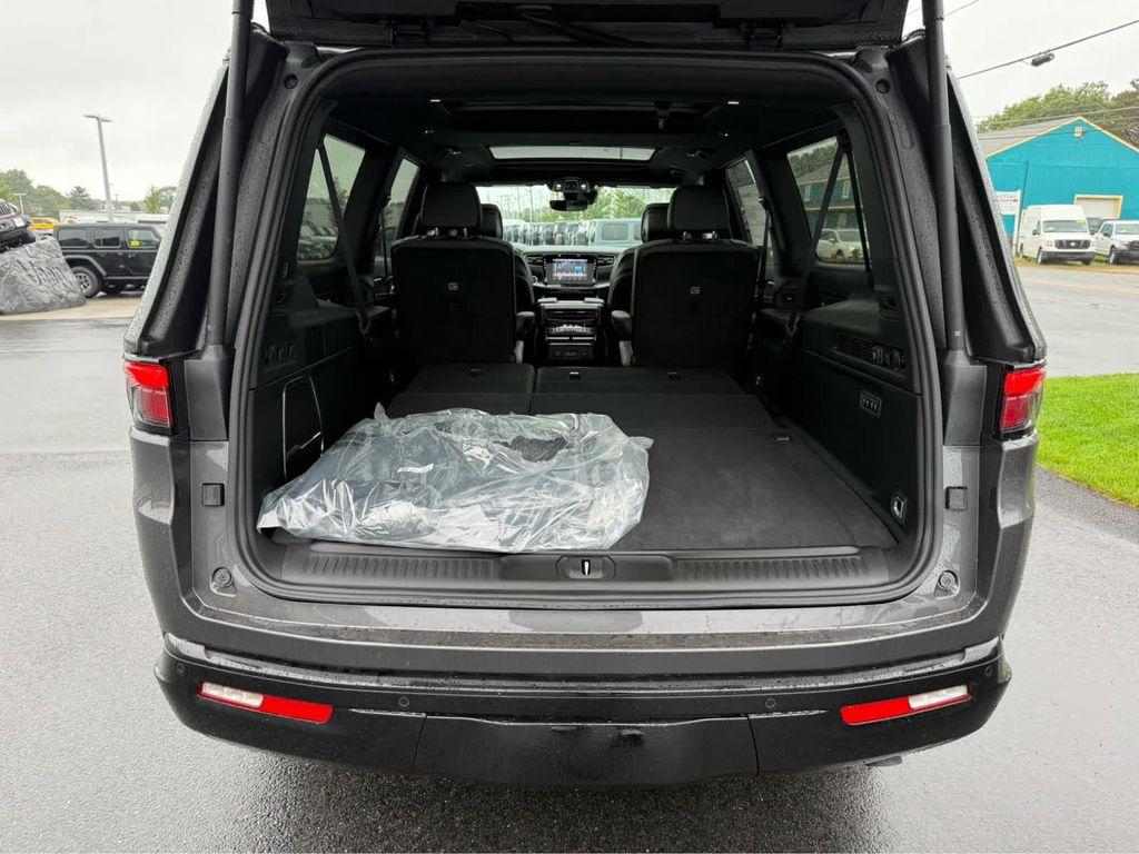 new 2025 Jeep Wagoneer L car, priced at $74,000