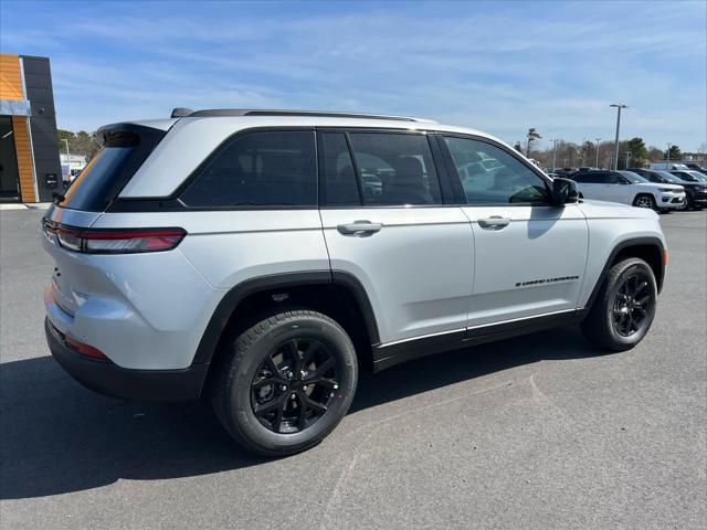 new 2025 Jeep Grand Cherokee car, priced at $46,730