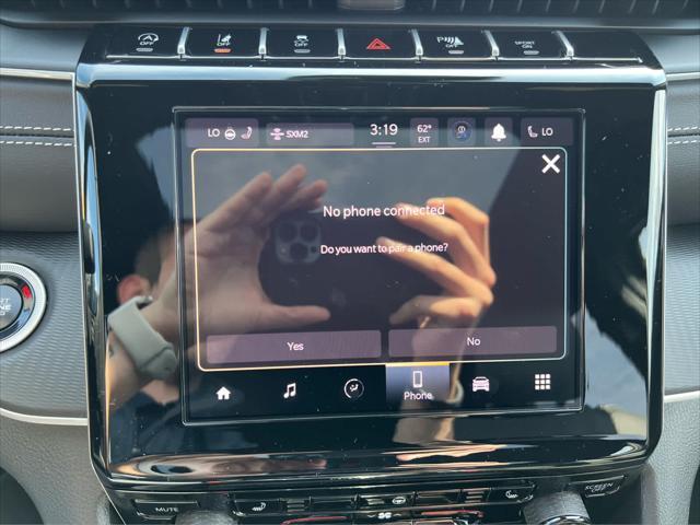 new 2025 Jeep Grand Cherokee car, priced at $46,730