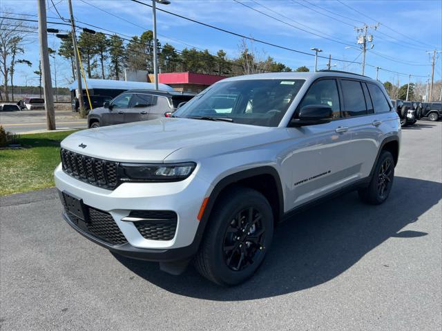 new 2025 Jeep Grand Cherokee car, priced at $46,730