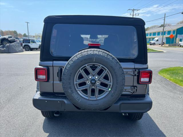new 2025 Jeep Wrangler car, priced at $46,775