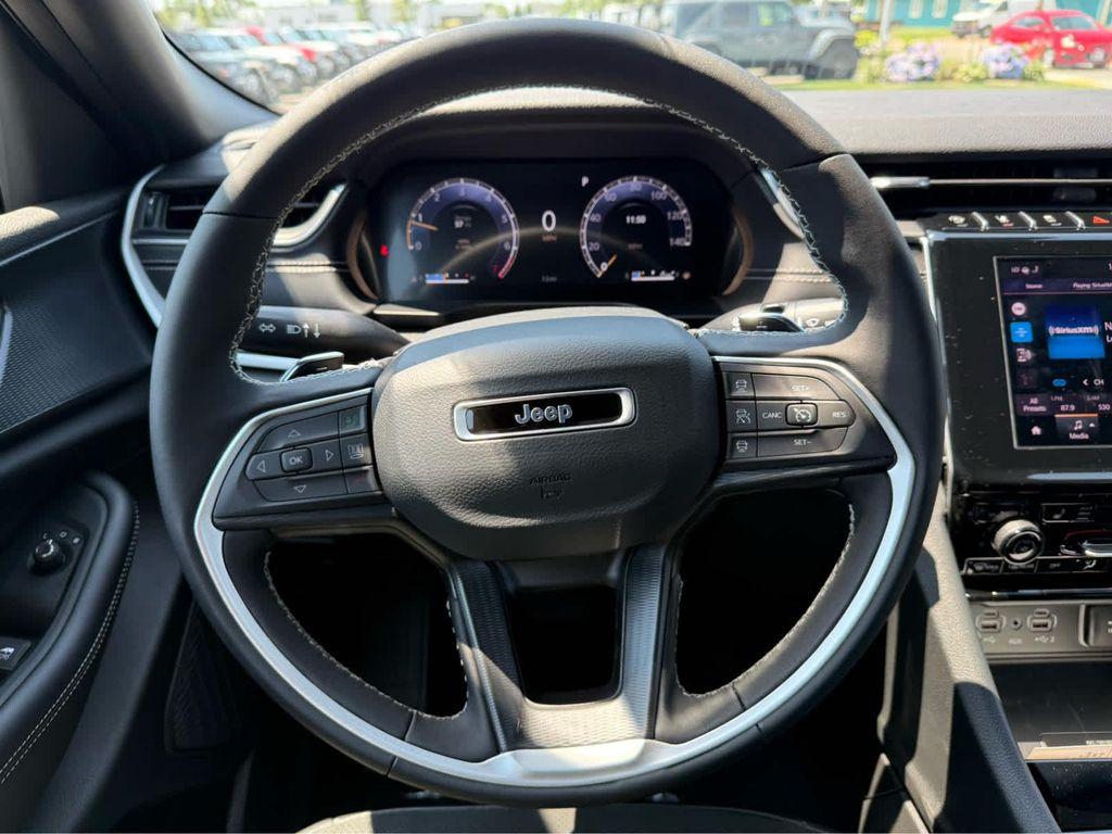 new 2025 Jeep Grand Cherokee L car, priced at $42,500