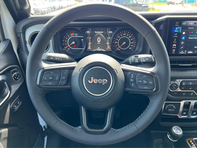 new 2025 Jeep Wrangler car, priced at $47,565