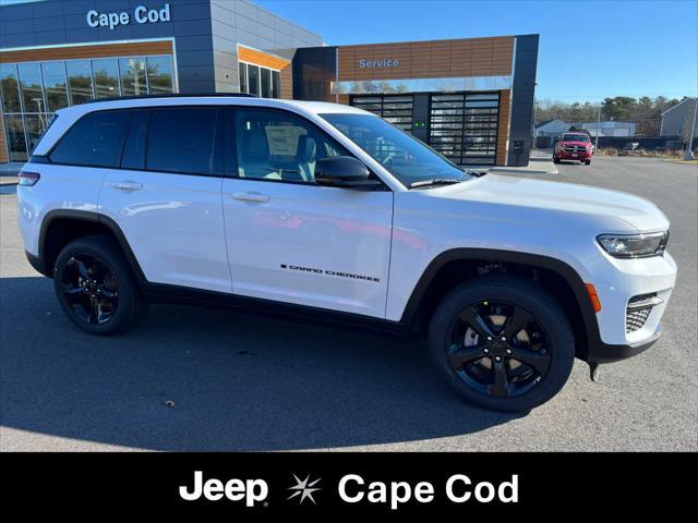 new 2025 Jeep Grand Cherokee car, priced at $46,580