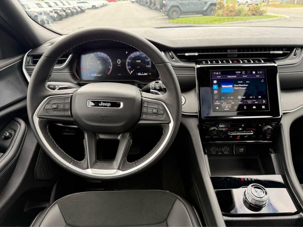 new 2025 Jeep Grand Cherokee L car, priced at $45,500