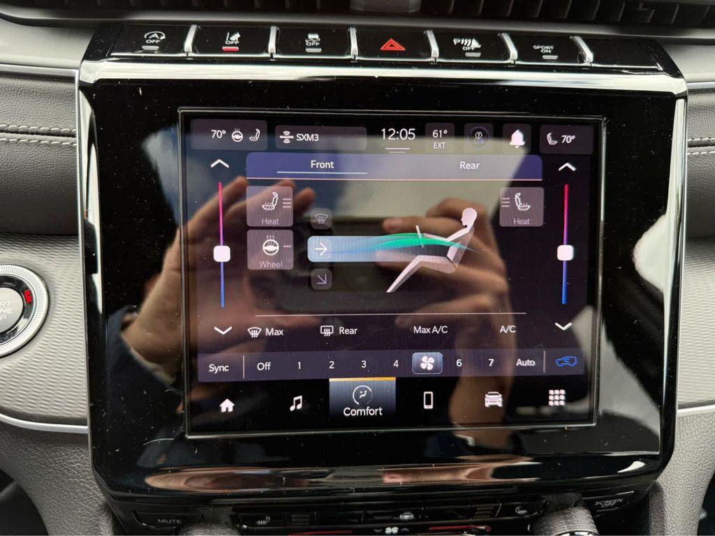 new 2025 Jeep Grand Cherokee L car, priced at $45,500