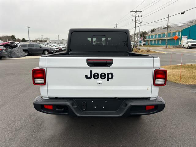 new 2025 Jeep Gladiator car, priced at $47,935