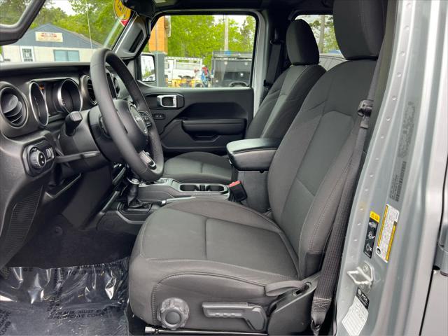 used 2023 Jeep Gladiator car, priced at $29,975