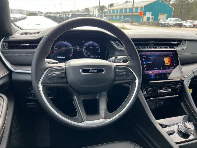 new 2025 Jeep Grand Cherokee car, priced at $48,975