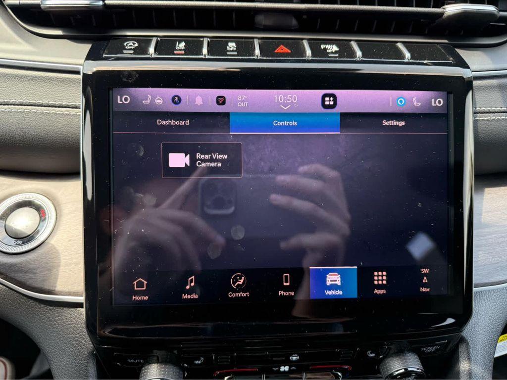 new 2025 Jeep Grand Cherokee car, priced at $45,750