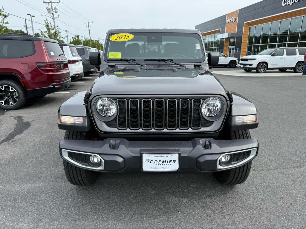 used 2025 Jeep Gladiator car, priced at $46,975