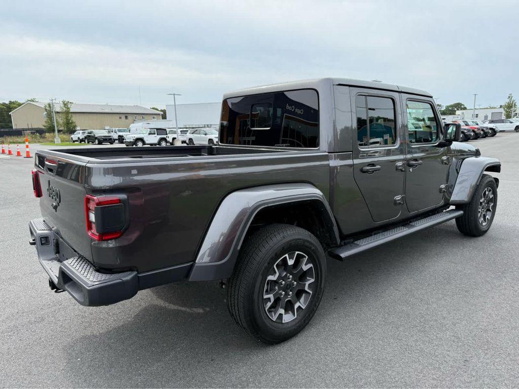 used 2025 Jeep Gladiator car, priced at $46,975