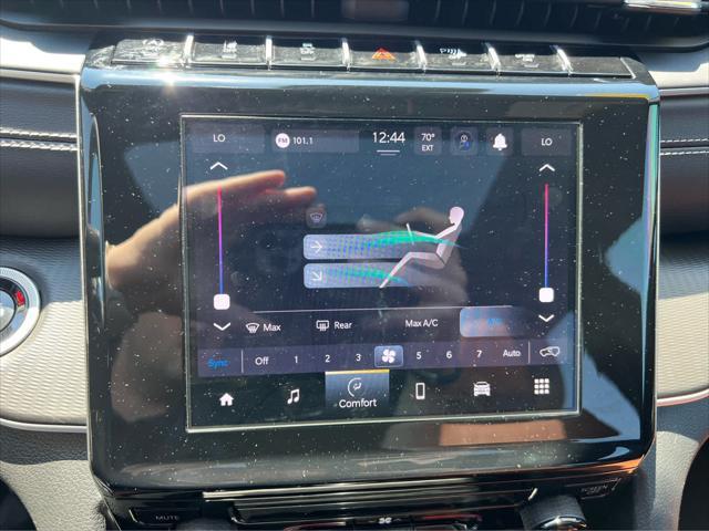 used 2024 Jeep Grand Cherokee car, priced at $37,475