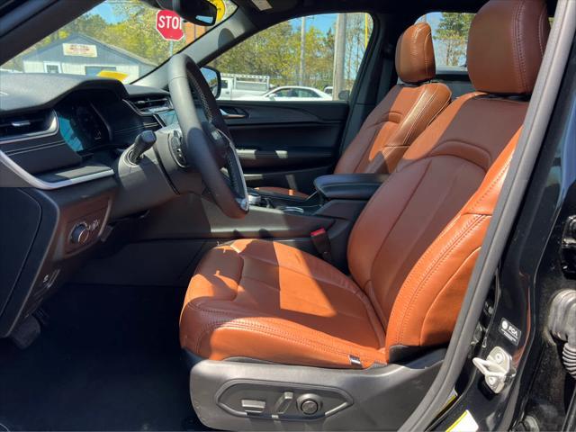used 2024 Jeep Grand Cherokee car, priced at $37,475