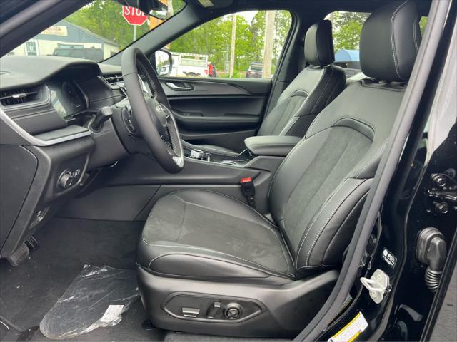 new 2025 Jeep Grand Cherokee car, priced at $46,230
