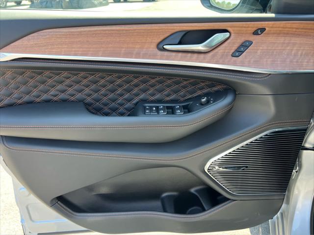 new 2025 Jeep Grand Cherokee car, priced at $67,655