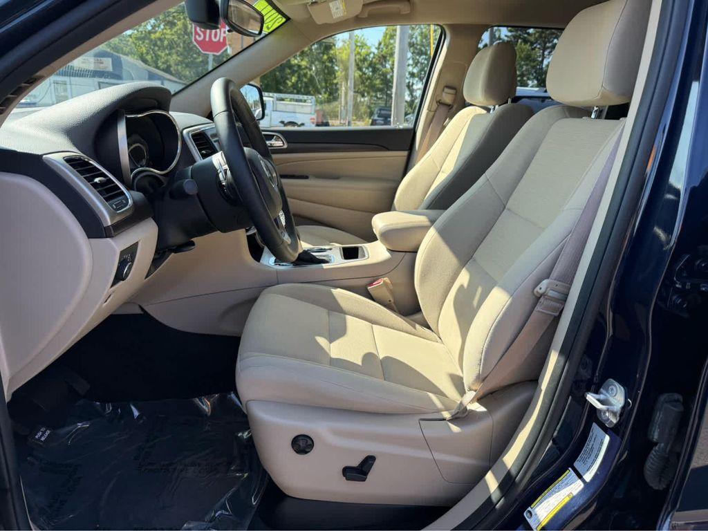 used 2017 Jeep Grand Cherokee car, priced at $16,975