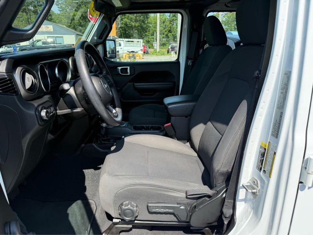 used 2021 Jeep Wrangler Unlimited car, priced at $25,575