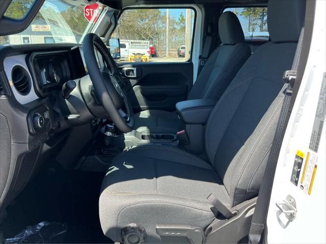 new 2025 Jeep Wrangler car, priced at $51,975