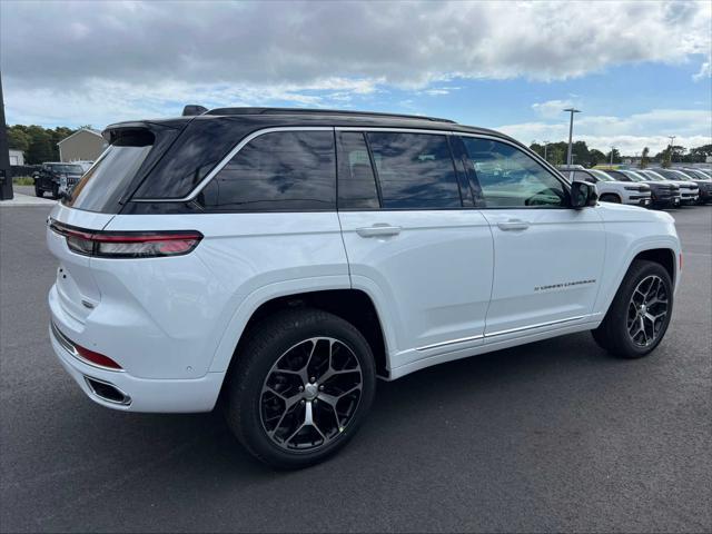 new 2025 Jeep Grand Cherokee car, priced at $65,740