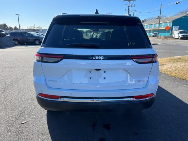 new 2025 Jeep Grand Cherokee car, priced at $48,215