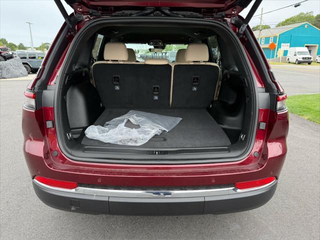 new 2025 Jeep Grand Cherokee car, priced at $46,742