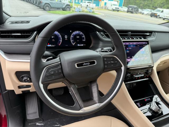 new 2025 Jeep Grand Cherokee car, priced at $46,742