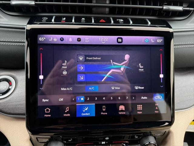 new 2025 Jeep Grand Cherokee car, priced at $46,742