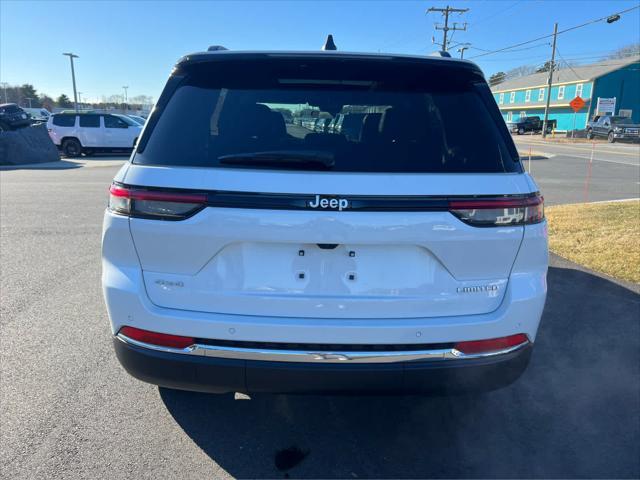 new 2025 Jeep Grand Cherokee car, priced at $48,215