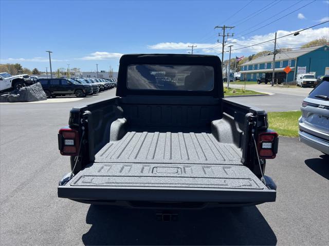 new 2024 Jeep Gladiator car, priced at $58,059