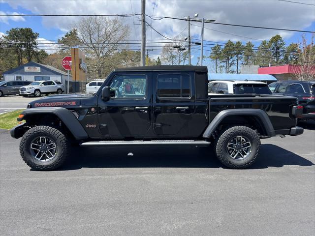 new 2024 Jeep Gladiator car, priced at $58,059