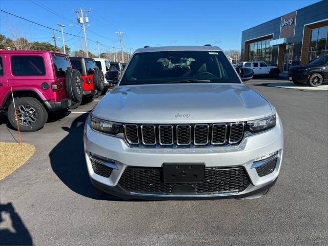 new 2025 Jeep Grand Cherokee car, priced at $48,810