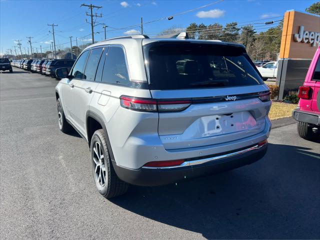 new 2025 Jeep Grand Cherokee car, priced at $48,810